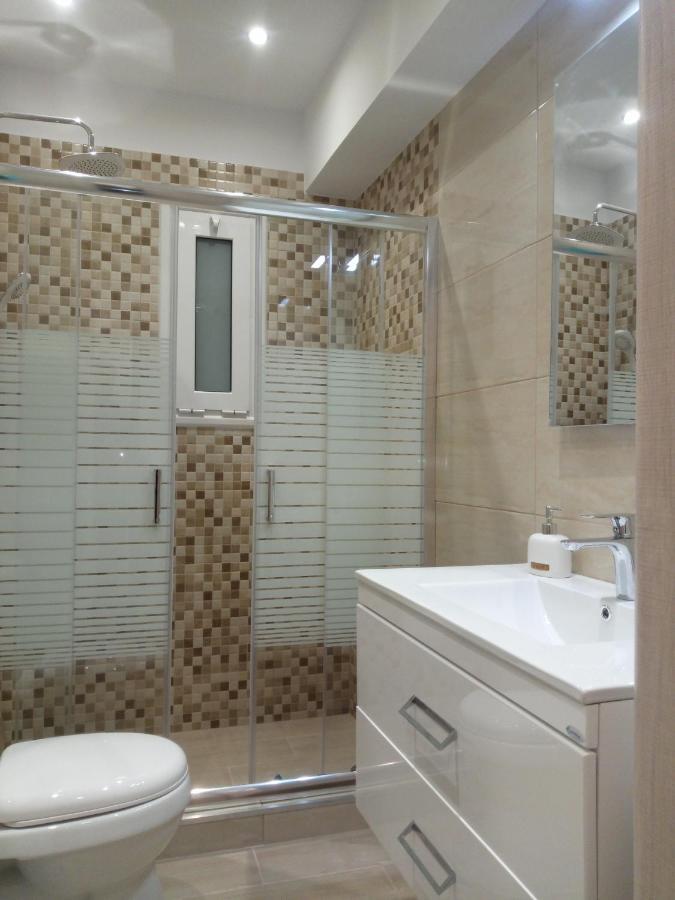 Cozy Studio Near Victoria Metro Station أثينا المظهر الخارجي الصورة
